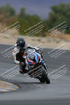 media/Jan-14-2023-SoCal Trackdays (Sat) [[497694156f]]/Turn 10 (1050am)/